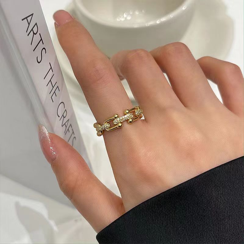 Micro inlaid zircon chain splicing ring